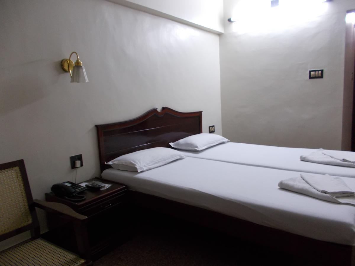 Biju'S Tourist Home Kochi Zewnętrze zdjęcie
