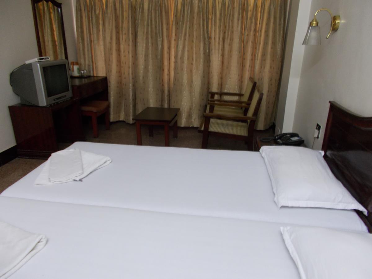 Biju'S Tourist Home Kochi Zewnętrze zdjęcie