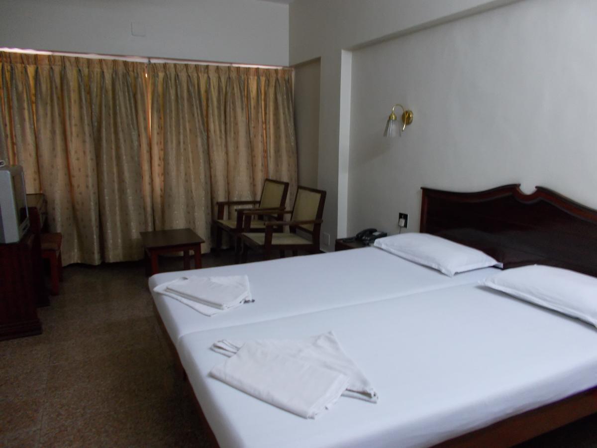 Biju'S Tourist Home Kochi Zewnętrze zdjęcie