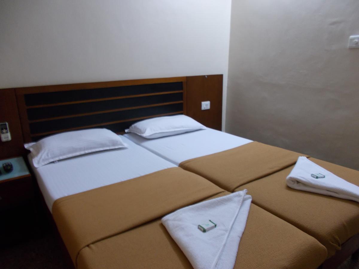 Biju'S Tourist Home Kochi Zewnętrze zdjęcie