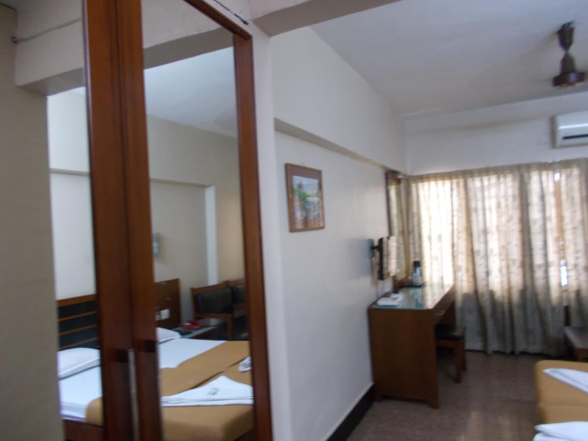 Biju'S Tourist Home Kochi Zewnętrze zdjęcie
