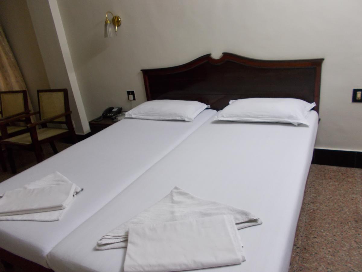 Biju'S Tourist Home Kochi Zewnętrze zdjęcie